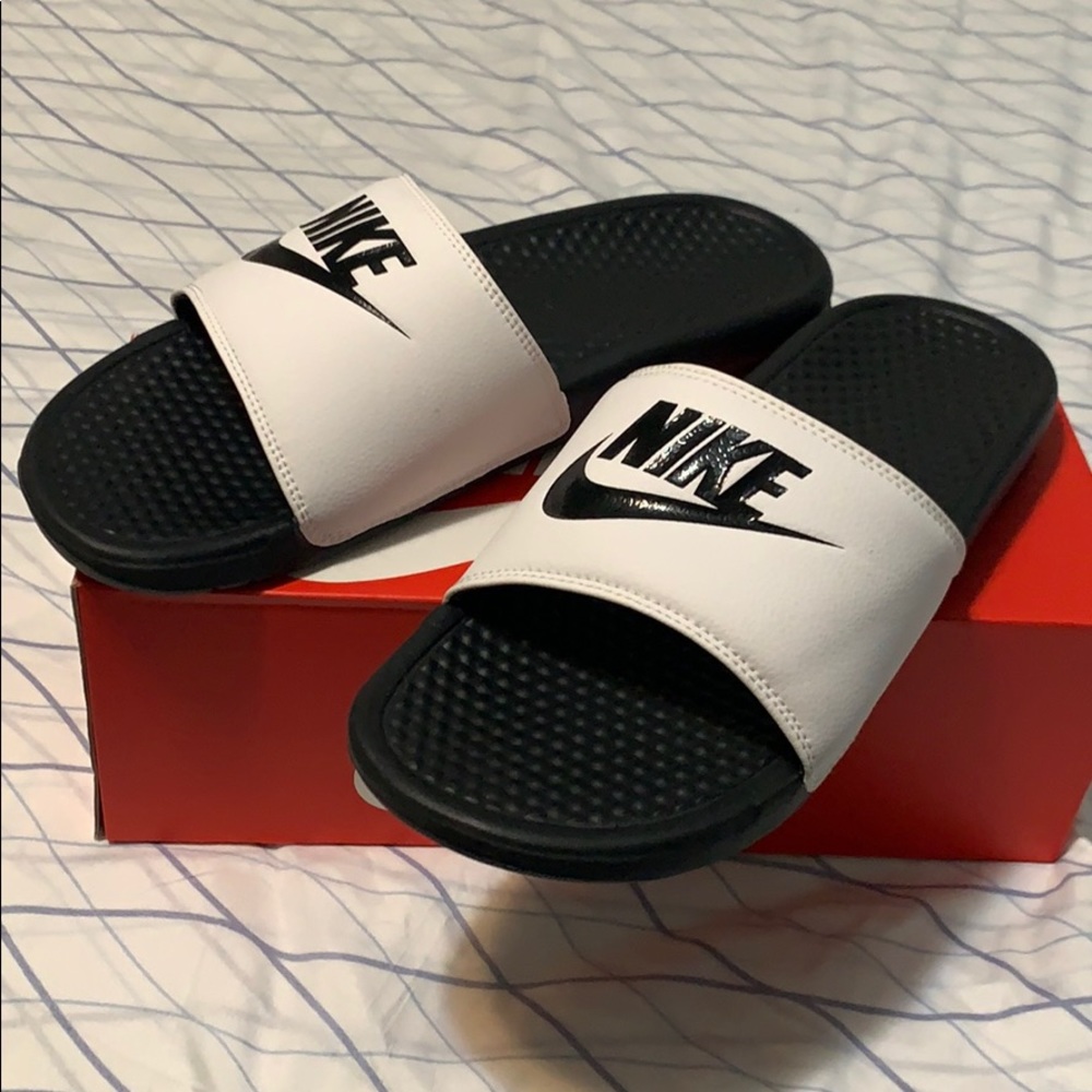 Nike slides